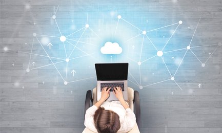 Titelseite zu Digitale Medien im mathematisch-naturwissenschaftlichen Unterricht der Sekundarstufe.